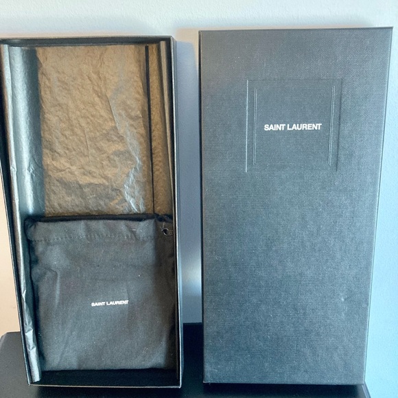 Authentic Yves Saint Laurent Leather Card Holder - Picture 7 of 7